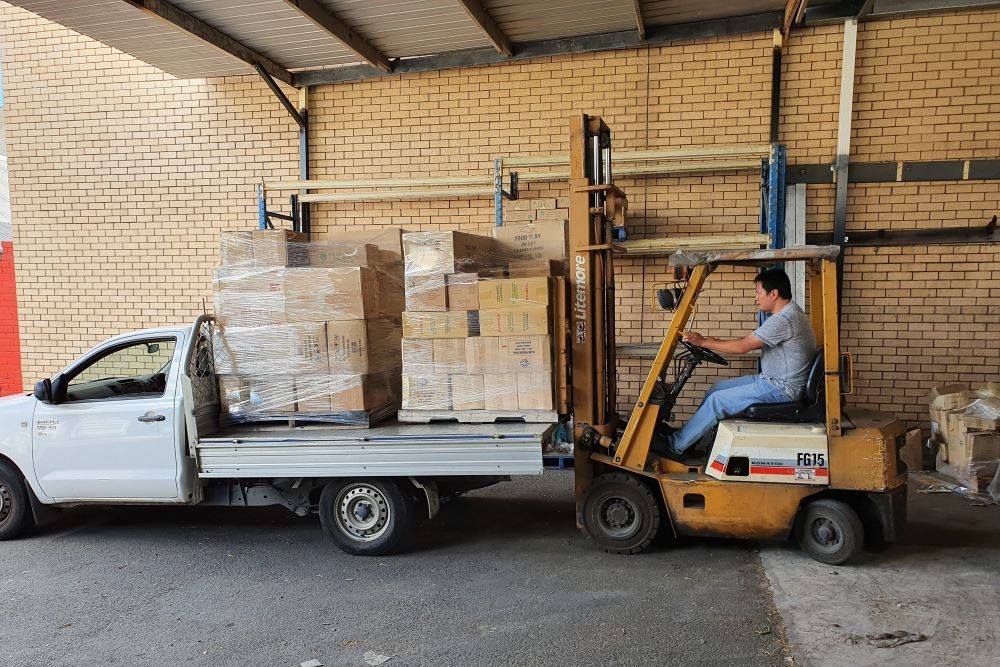 Car & Forklift